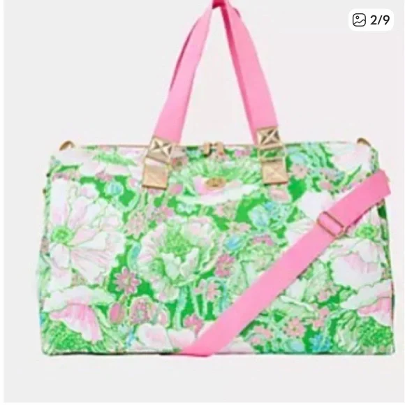 💚🌸NWT Lilly Pulitzer Green Poppyland Weekender Travel Bag with Pink Strap💚🌸 - Picture 3 of 6
